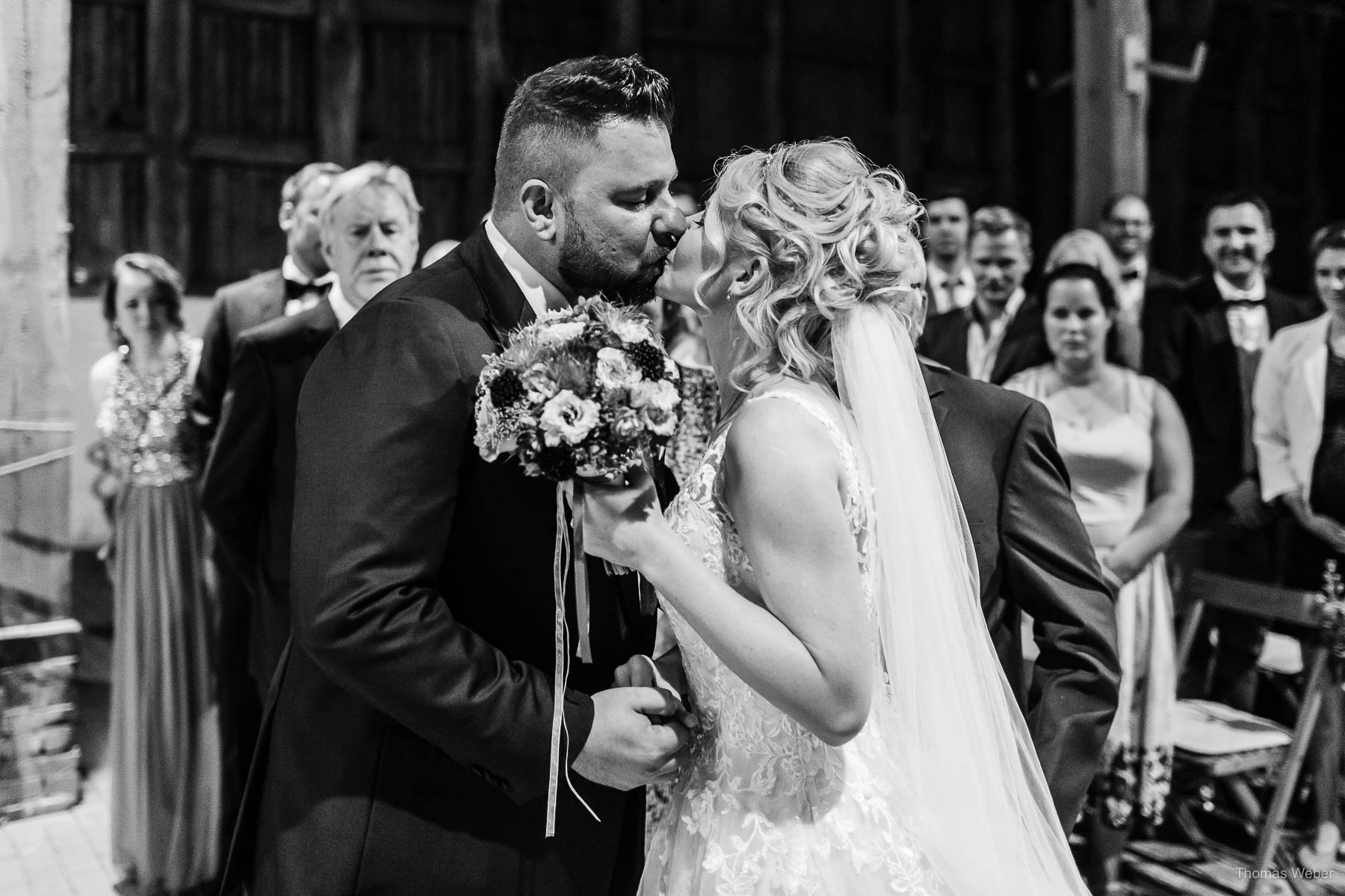 Hochzeit in der Scheune auf dem Hof Schweers, Hochzeitsfotograf Thomas Weber aus Oldenburg