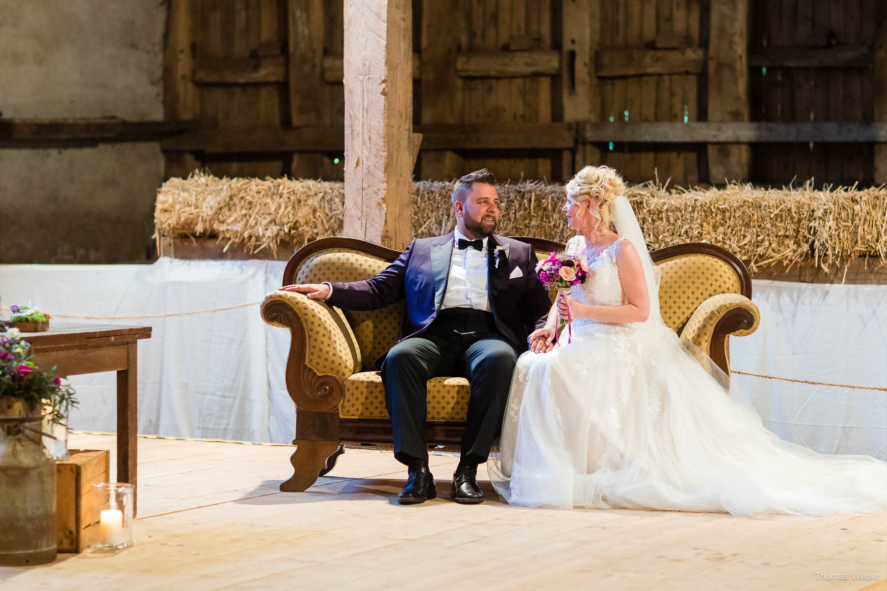 Hochzeit in der Scheune auf dem Hof Schweers, Hochzeitsfotograf Thomas Weber aus Oldenburg